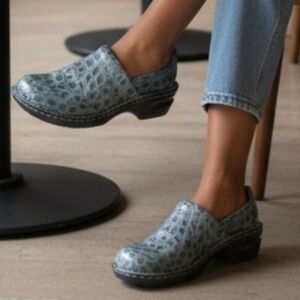 B.ø.C | BORN CONCEPTS PEGGY GENUINE PATENT LEATHER CROC EMBOSSED SLIP-IN CLOGS